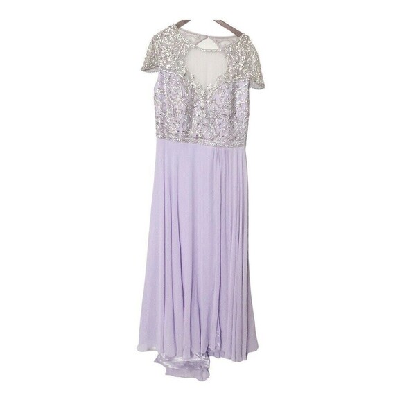 Welcome to my closet! - Picture 2 of 10